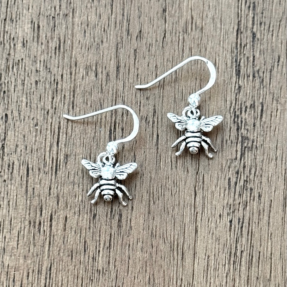 925 Sterling Silver Bee Dangle Earrings! NEW!